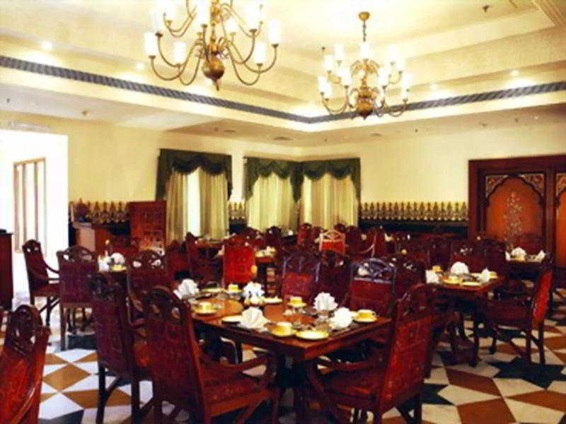 The Ummed Jodhpur Palace Resort & Spa Ristorante foto